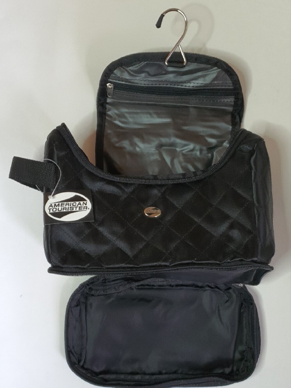 American Tourister Quilted Black Hanging Travel Toiletry Bag